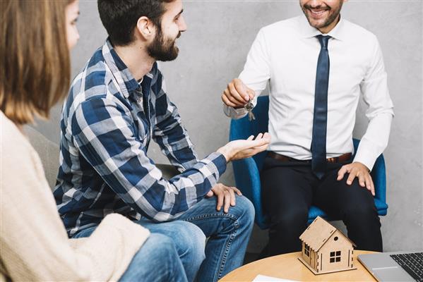 Vendita sicura della tua casa : Proteggi la tua famiglia affidandoti a un agente immobiliare professionista